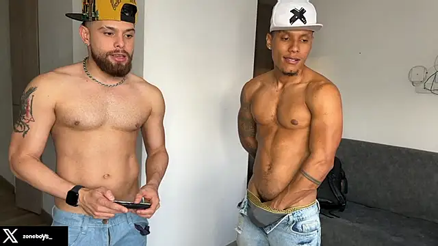 Snapshot of zoneboys chatting on July 2026 11:04:02 PM zoneboys online show from July 2026 11:04:02 PM
