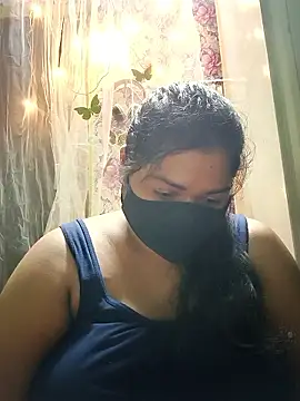Snapshot of Liyaa_24 chatting on June 2026 05:18:02 PM Liyaa 24 online show from June 2026 05:18:02 PM
