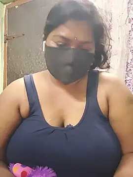 Snapshot of Liyaa_24 chatting on July 2026 05:07:02 PM Liyaa 24 online show from July 2026 05:07:02 PM