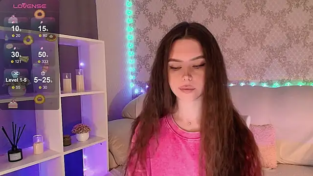 Snapshot of HolyMiax chatting on May 2026 04:07:02 AM HolyMiax online show from May 2026 04:07:02 AM