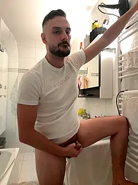 yourdreamboy17 online show from September 2025 11:28:02 PM