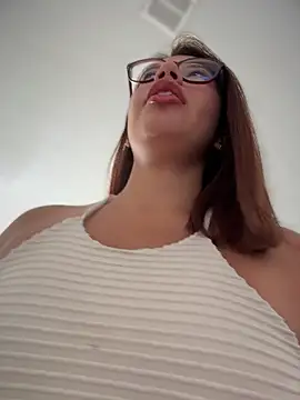 sara calderon online show from March 2026 01:58:02 PM