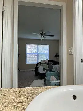 sweetsirenn online show from March 2026 02:35:02 PM