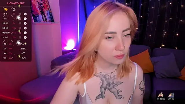 Snapshot of deboramoore chatting on July 2026 01:53:02 AM deboramoore online show from July 2026 01:53:02 AM