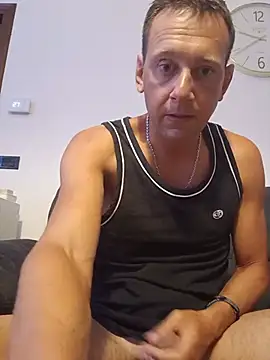 Snapshot of Alessio1987 chatting on June 2026 07:40:01 PM Alessio1987 online show from June 2026 07:40:01 PM