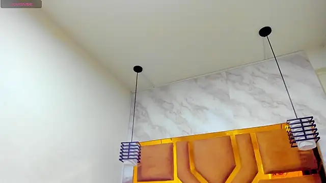 Luciifeer  online show from March 2026 06:43:01 PM