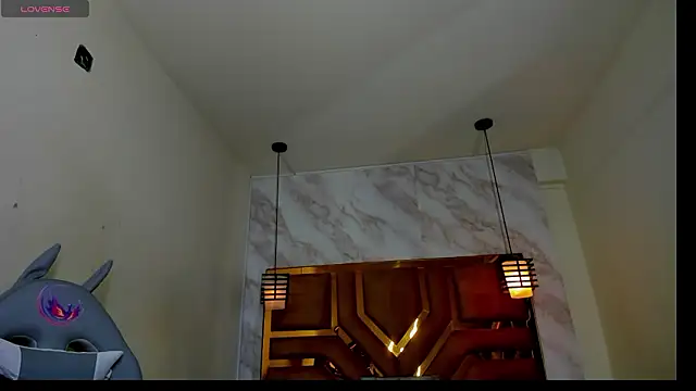 Luciifeer  online show from March 2026 06:48:02 PM