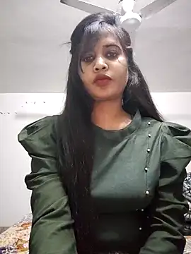 Snapshot of cute_radhikaa chatting on February 2026 04:38:02 PM cute radhikaa online show from February 2026 04:38:02 PM