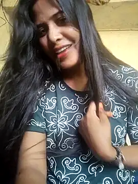 cute radhikaa online show from May 2026 12:10:02 PM