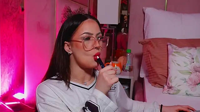 LucyLextonX online show from March 2026 12:38:01 AM