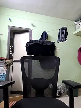 Snapshot of hi_itz_robin chatting on March 2026 12:28:01 PM hi itz robin online show from March 2026 12:28:01 PM