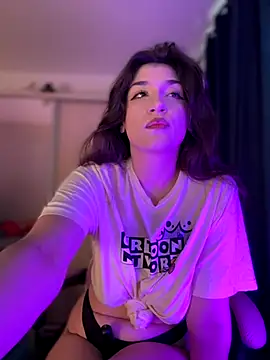 ScarletBloom  online show from September 2025 11:59:02 AM