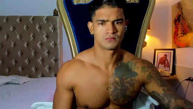 antonio  444 online show from December 2025 12:21:02 PM