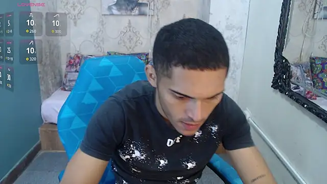 Snapshot of Derek_Storm_ chatting on November 2025 10:36:02 AM Derek Storm online show from November 2025 10:36:02 AM