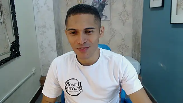 Snapshot of Derek_Storm_ chatting on November 2025 10:47:01 AM Derek Storm online show from November 2025 10:47:01 AM