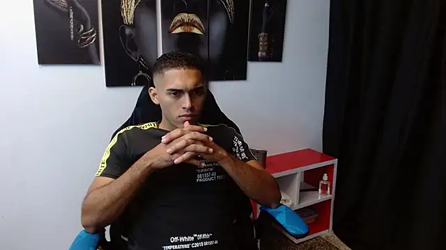 Snapshot of Derek_Storm_ chatting on November 2025 11:54:02 AM Derek Storm online show from November 2025 11:54:02 AM