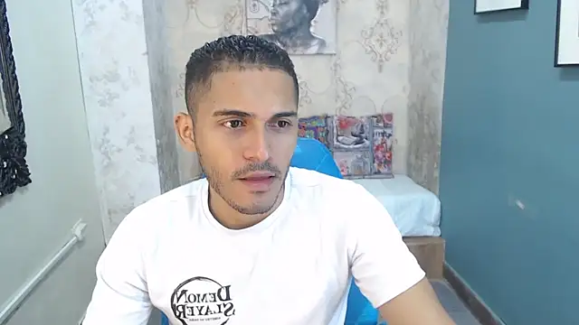 Snapshot of Derek_Storm_ chatting on December 2025 12:21:02 PM Derek Storm online show from December 2025 12:21:02 PM