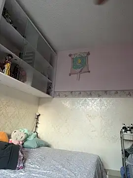 PinkyFairy online show from May 2026 11:48:01 AM
