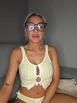 Bellarose xx online show from July 2026 07:20:02 PM