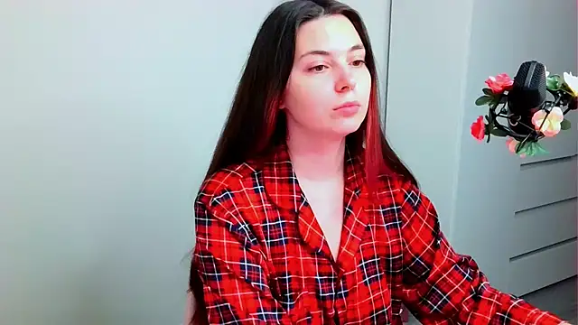 peachyness online show from December 2025 03:30:01 PM