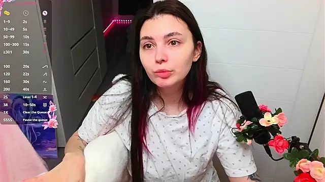 peachyness online show from March 2026 05:49:01 PM