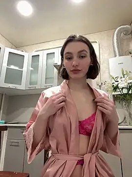 ZariaFlame online show from February 2026 09:00:01 PM