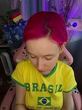 Snapshot of Fuzzy_Unicorn chatting on June 2026 10:50:01 AM Fuzzy Unicorn online show from June 2026 10:50:01 AM