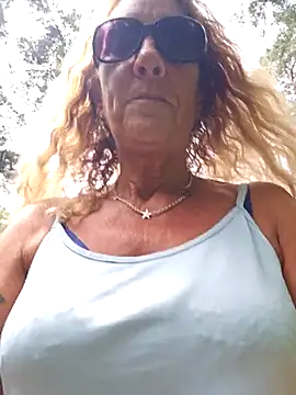 Snapshot of HotWifeLyn68 chatting on June 2026 10:06:02 AM HotWifeLyn68 online show from June 2026 10:06:02 AM