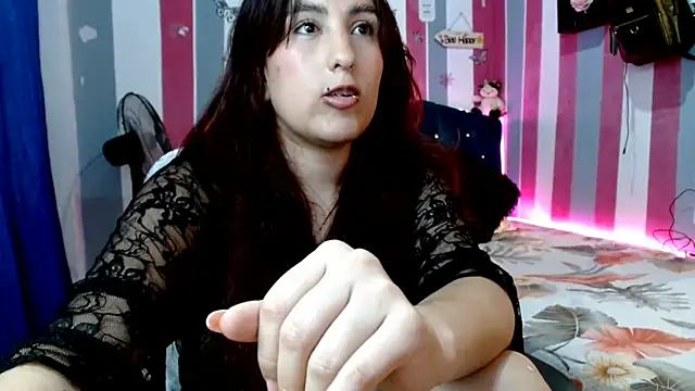 Snapshot of karo_lovely chatting on June 2026 10:24:01 PM karo lovely online show from June 2026 10:24:01 PM