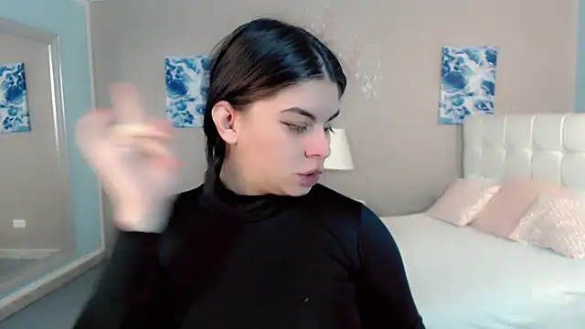 maddissonivanova online show from February 2026 06:50:01 PM