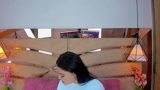 pamemiller1 online show from April 2026 10:57:01 AM