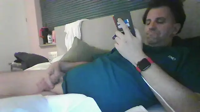 Snapshot of JasperGeil chatting on September 2025 11:43:01 PM JasperGeil online show from September 2025 11:43:01 PM