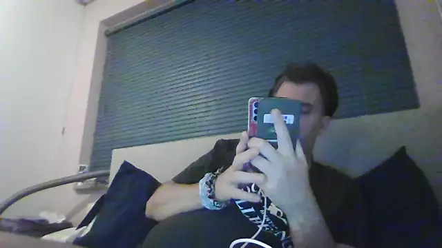 Snapshot of JasperGeil chatting on October 2025 01:25:01 AM JasperGeil online show from October 2025 01:25:01 AM