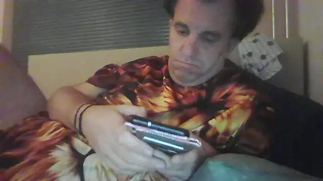Snapshot of JasperGeil chatting on October 2025 11:05:01 PM JasperGeil online show from October 2025 11:05:01 PM