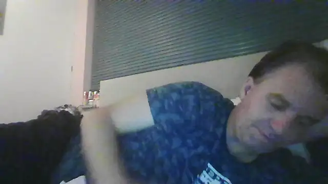 Snapshot of JasperGeil chatting on October 2025 09:06:01 PM JasperGeil online show from October 2025 09:06:01 PM