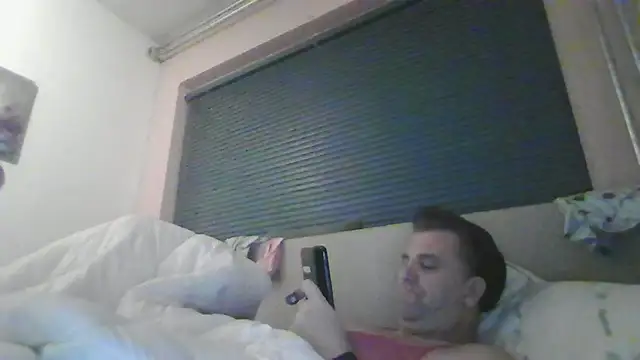 Snapshot of JasperGeil chatting on October 2025 09:25:02 PM JasperGeil online show from October 2025 09:25:02 PM