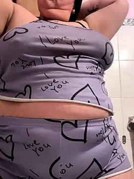 valen1891 online show from September 2025 12:58:02 AM