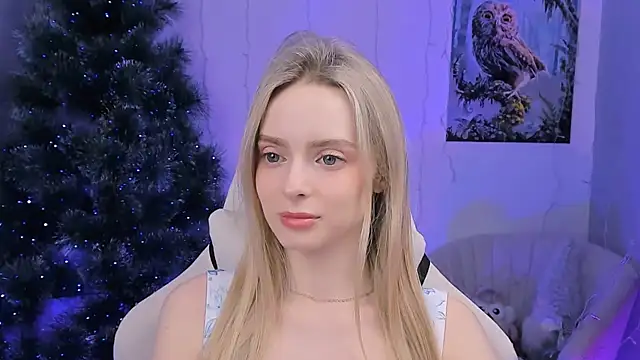 JuliaBrewwer online show from December 2025 01:37:02 PM