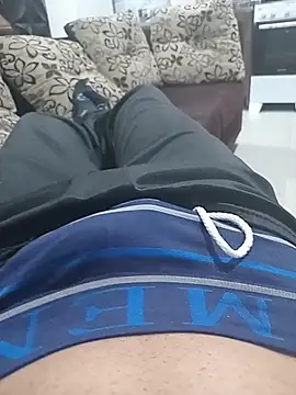 Alejandro260785 online show from May 2026 08:32:01 PM