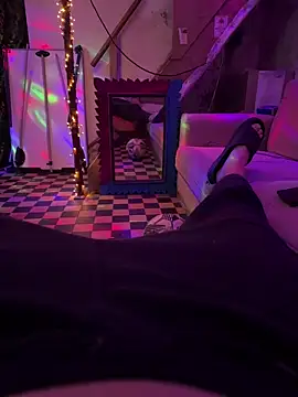 StudentBigD online show from September 2025 02:56:02 AM