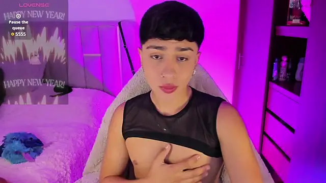 Matheewx m online show from March 2026 08:09:01 PM