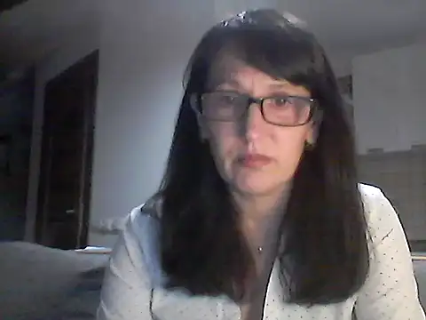 Elena48324 online show from June 2026 06:31:01 PM