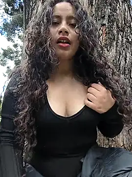 Yaya watson online show from November 2025 07:13:02 PM