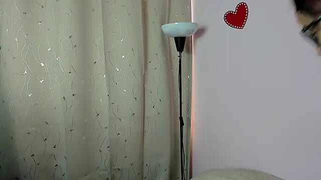 Dafne Mel online show from February 2026 01:29:01 PM