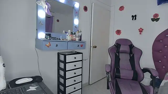 Snapshot of soffy_rosses chatting on July 2026 01:53:02 AM soffy rosses online show from July 2026 01:53:02 AM