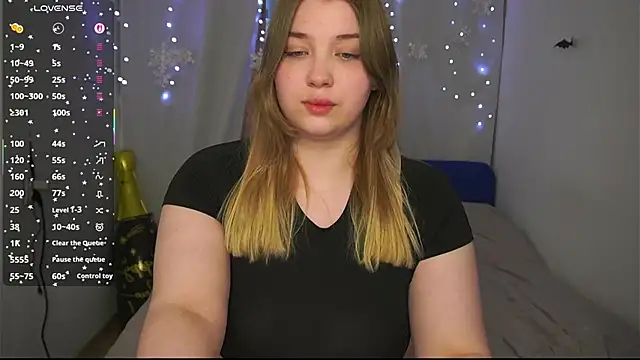 CuteSharloti online show from March 2026 05:07:02 PM