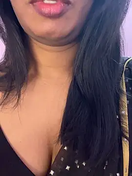 Snapshot of tamil_Aarathi chatting on June 2026 05:16:02 PM tamil Aarathi online show from June 2026 05:16:02 PM