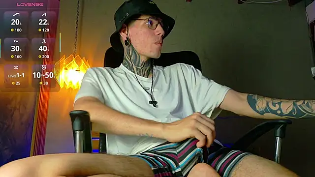 david huge online show from April 2026 03:28:01 AM