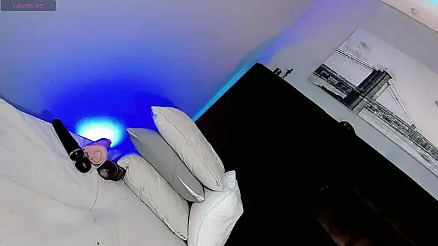 Baby-Isa online show from April 2026 05:19:02 AM