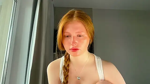 LuxXAngel online show from May 2026 12:08:01 AM